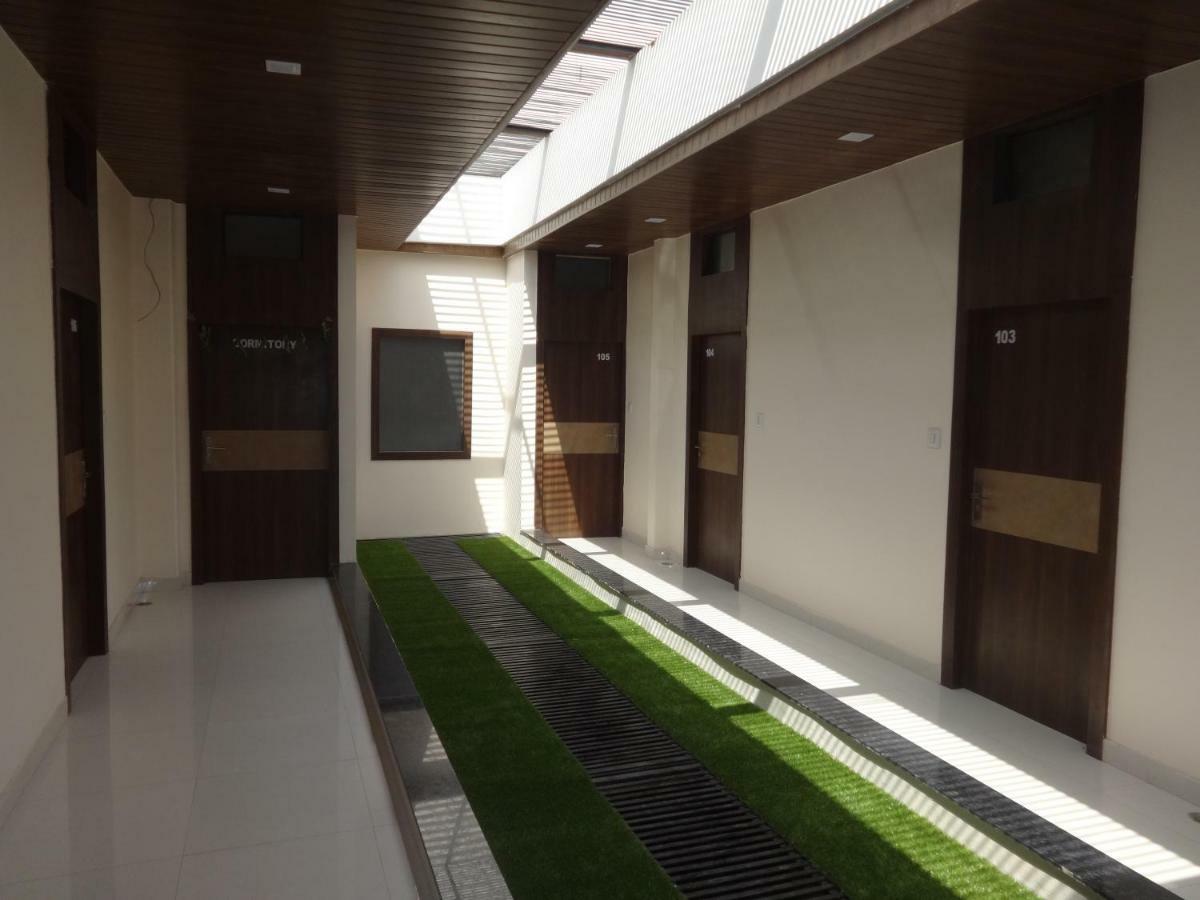 Hotel Prestige Ajmer Buitenkant foto